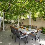 Villa Laura Mlini