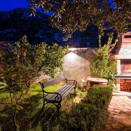 Villa Laura *