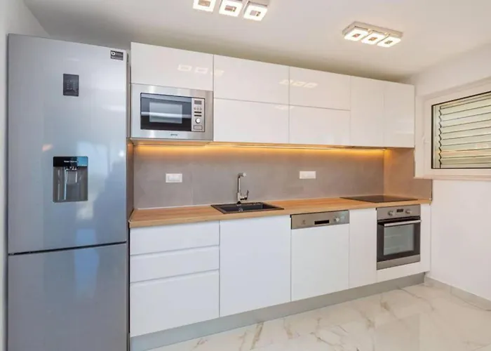 Laura 빌라 믈리니